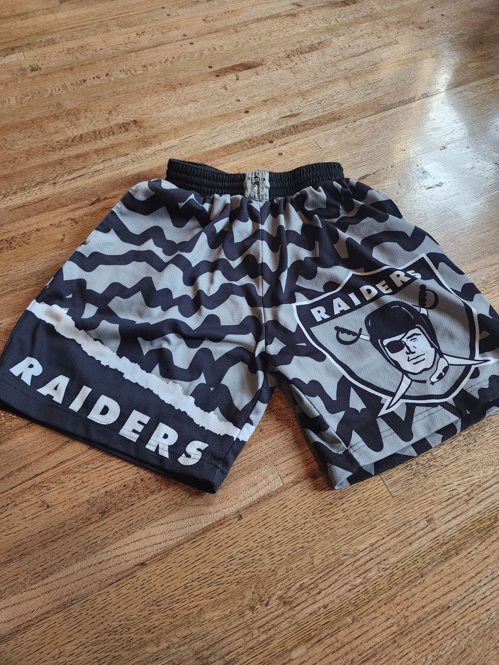 Mitchell & Ness Raiders Black and Gray Camo Basketball Shorts